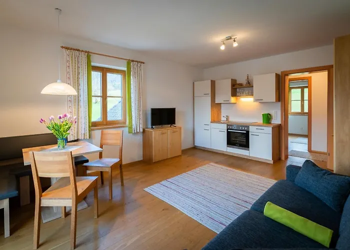 Bed & Breakfast Haus Hoedlmoser 3*